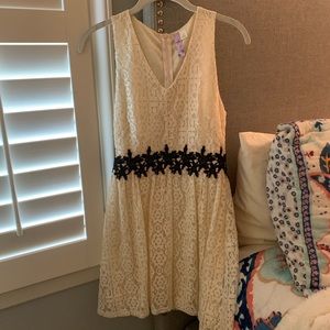Alya white lace dress w/ black lace appliqué belt